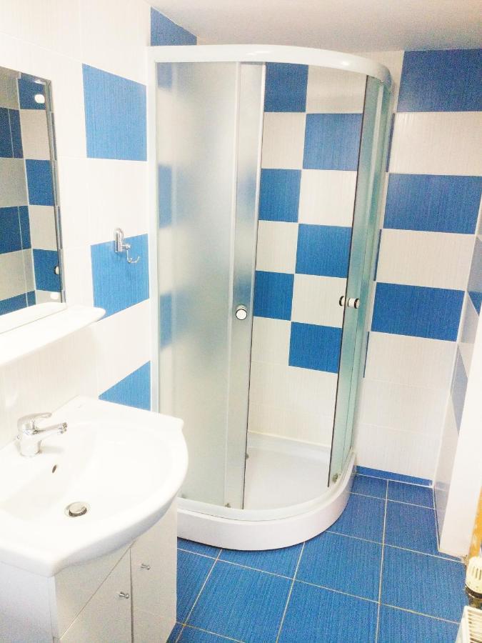 Bianca House Hotel Buşteni Buitenkant foto